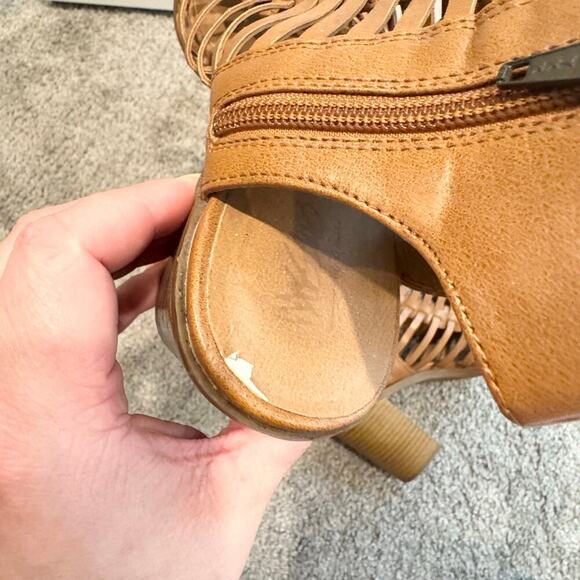 Mossimo Cage Sandals Brown Womens Size 7 Heels 3 Inch - Picture 9 of 10